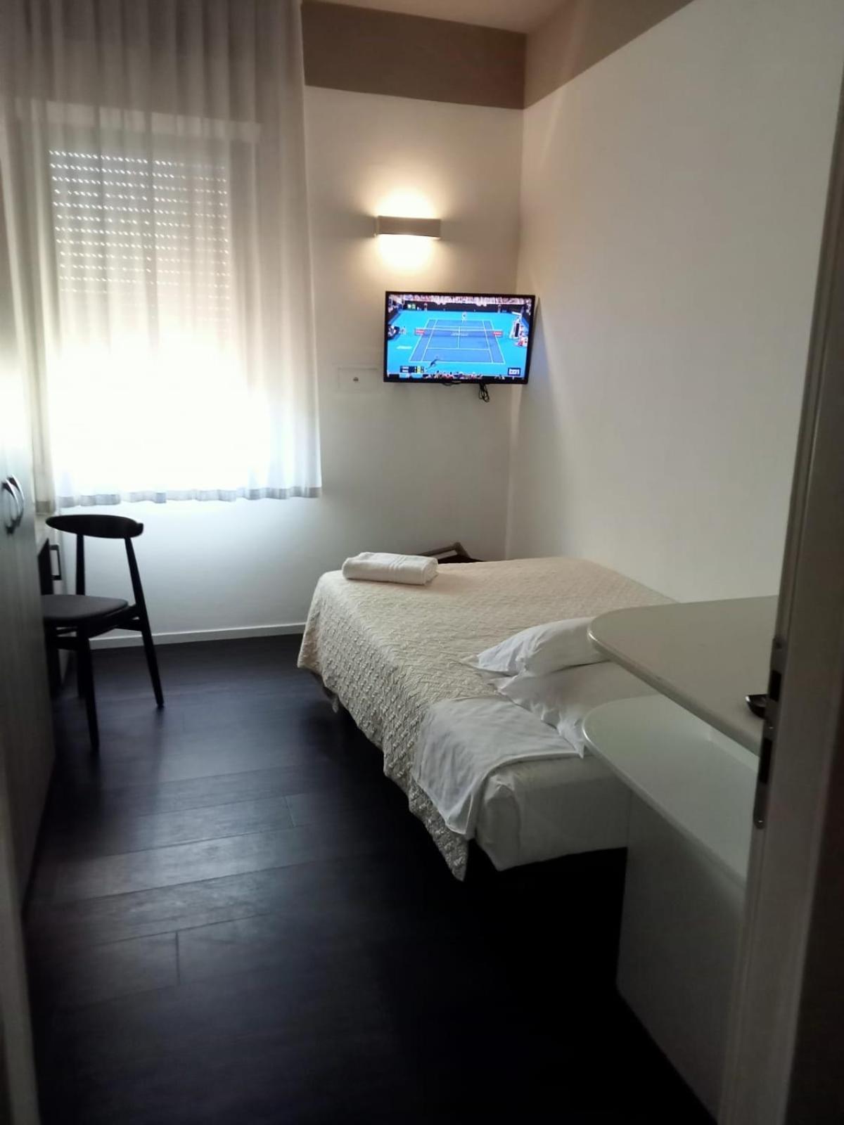 Large Single Room