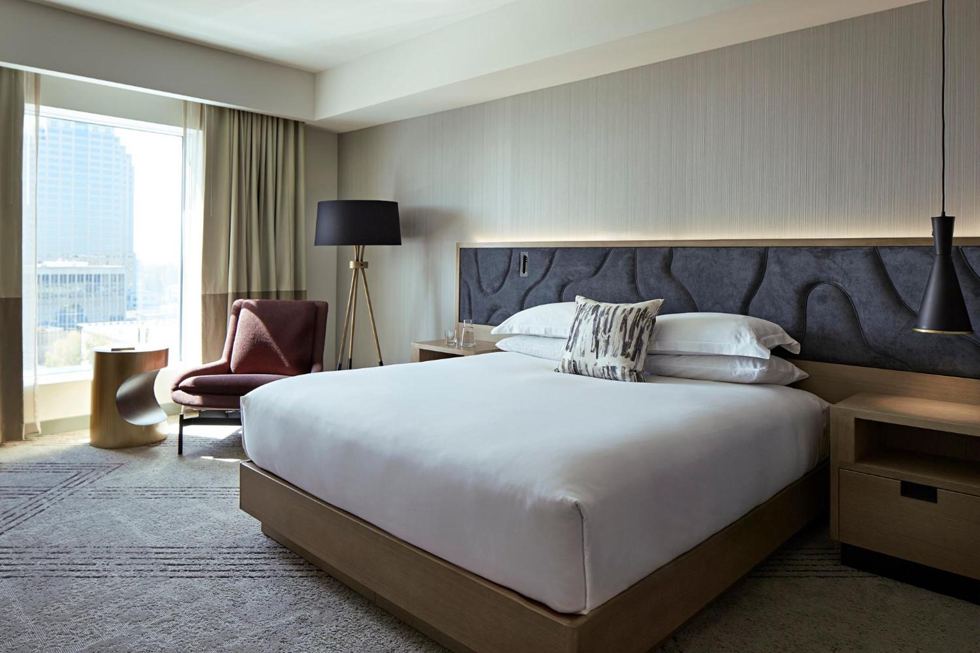 Essential King Room View