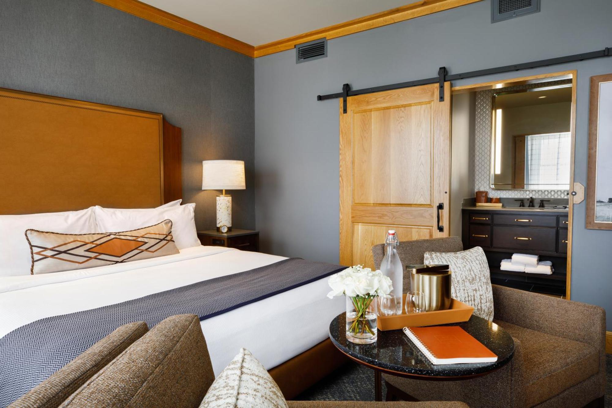 Standard King Room