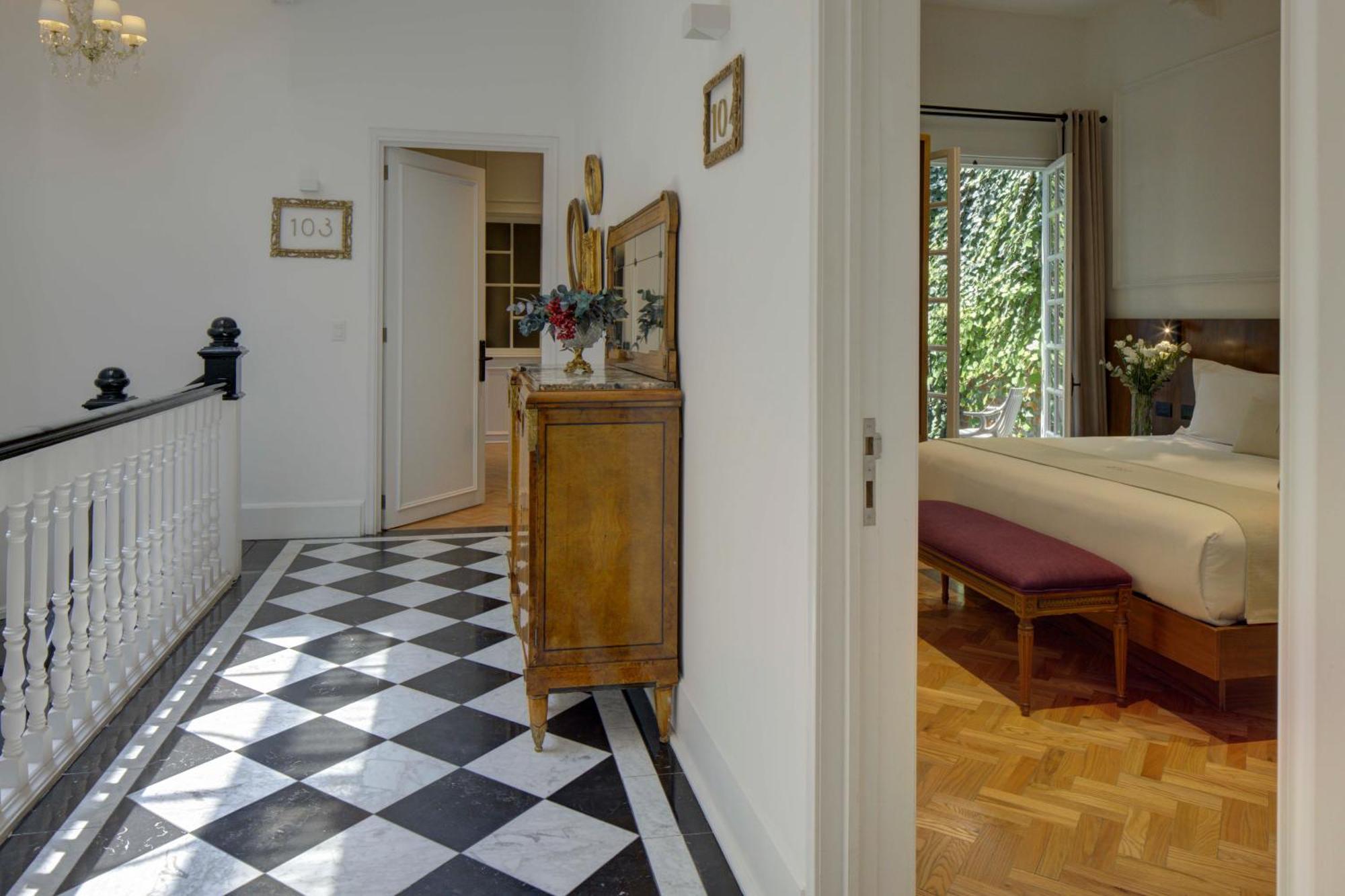 Deluxe Junior Suite,1697341181:JPEG