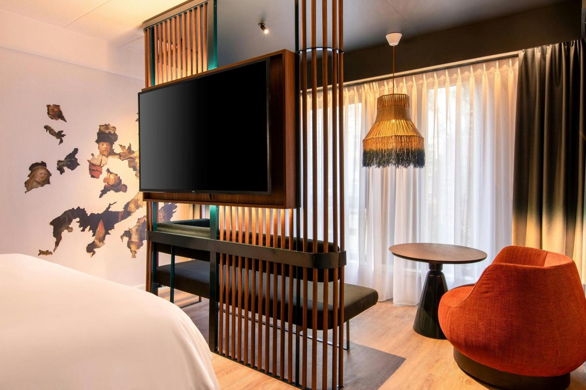 King Room,1697777482:JPEG