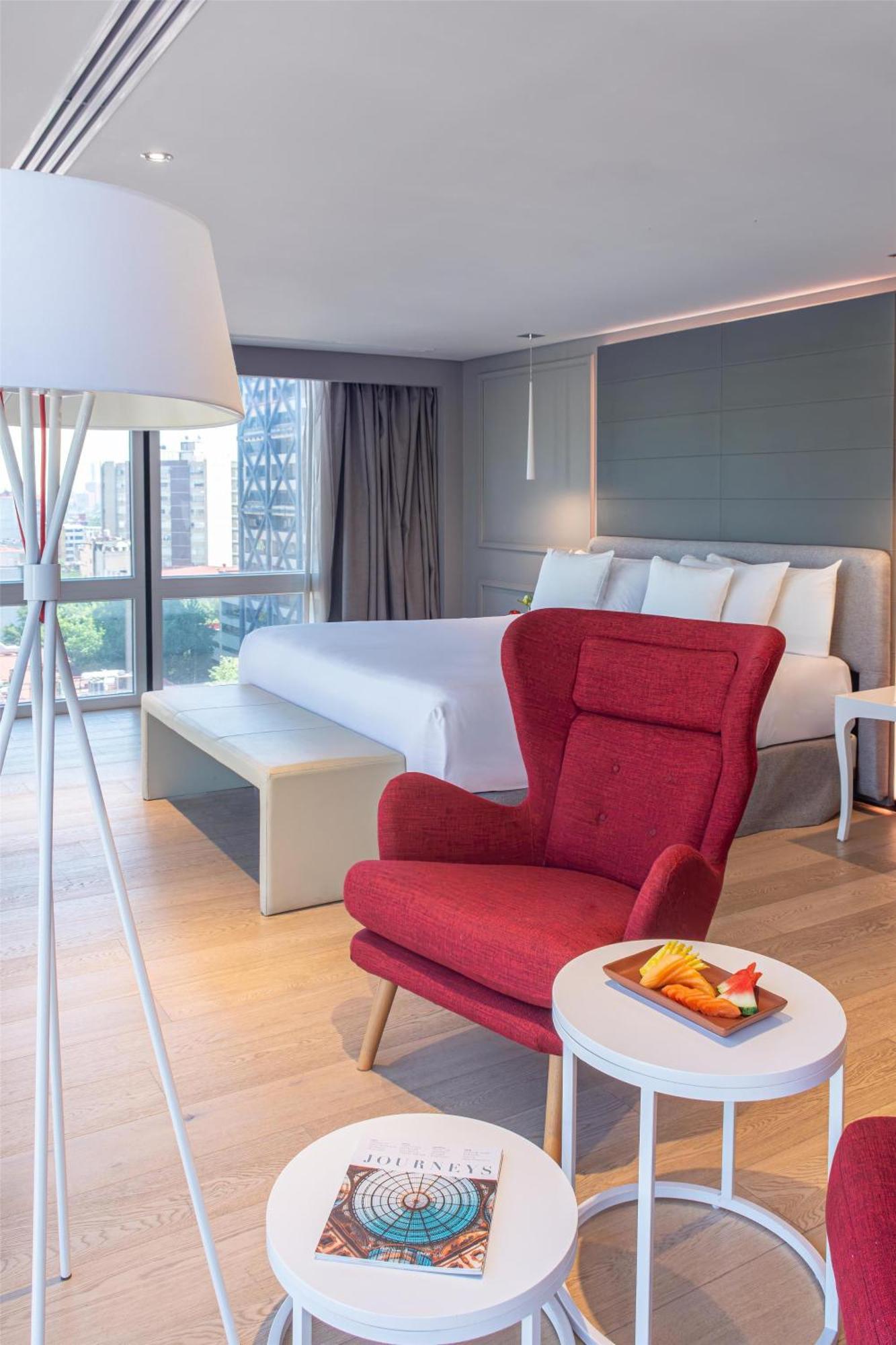 Junior Suite Corner View Extra Bed 2 AD 1 CH