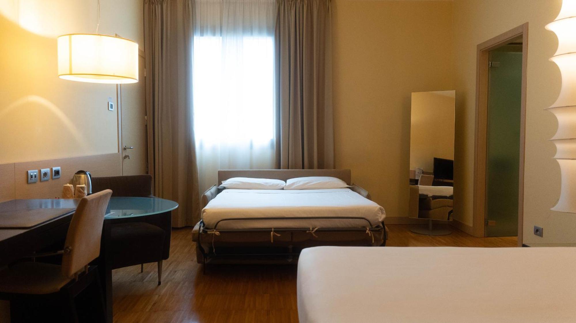 Executive Triple Room,1697796454:JPEG