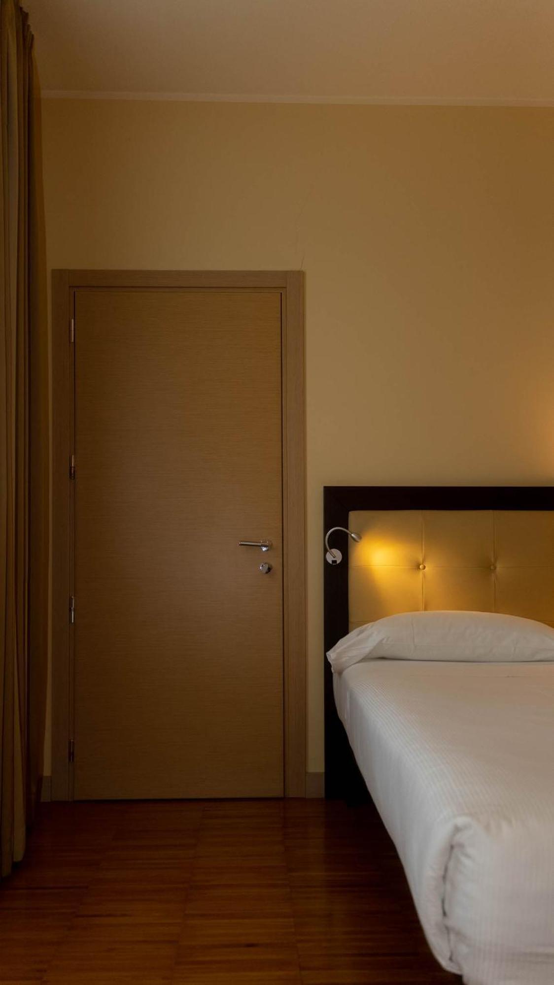 Double or Twin Room Disability Access
