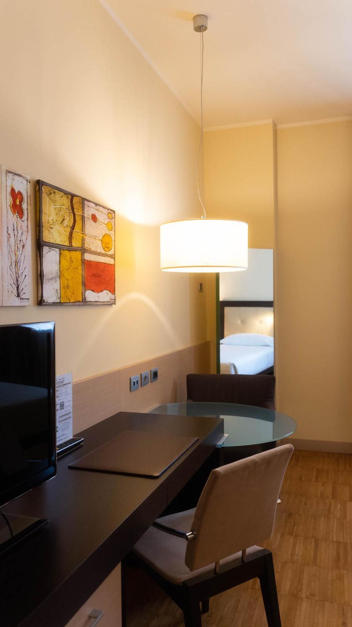 Double or Twin Room Disability Access
