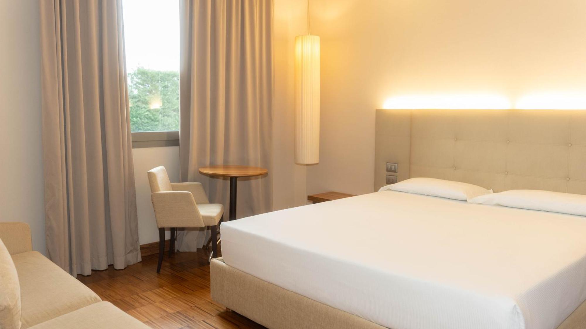 Double Room Covered Private