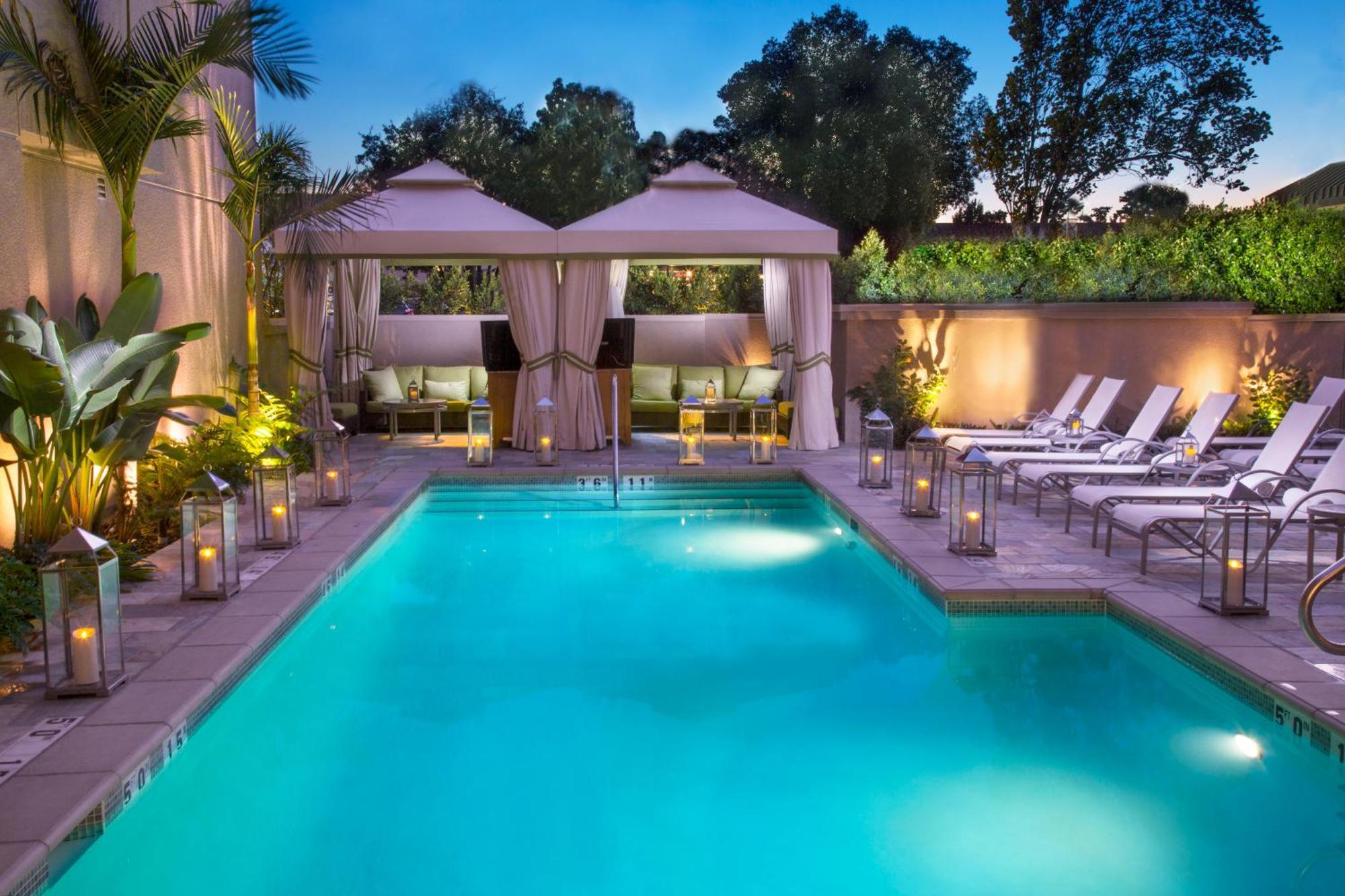 King Room Pool View