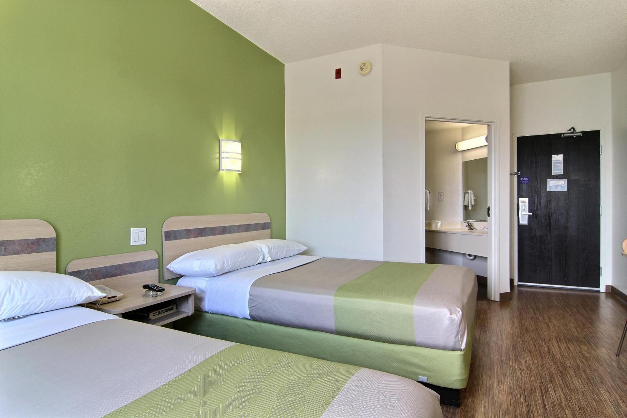 Economy Quadruple Room