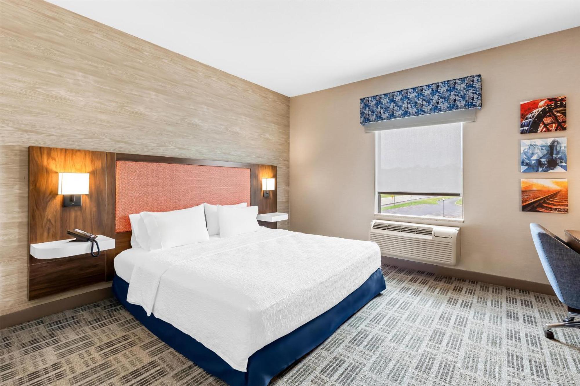 King Room Roll Shower Mobility Access or Non-Smoking