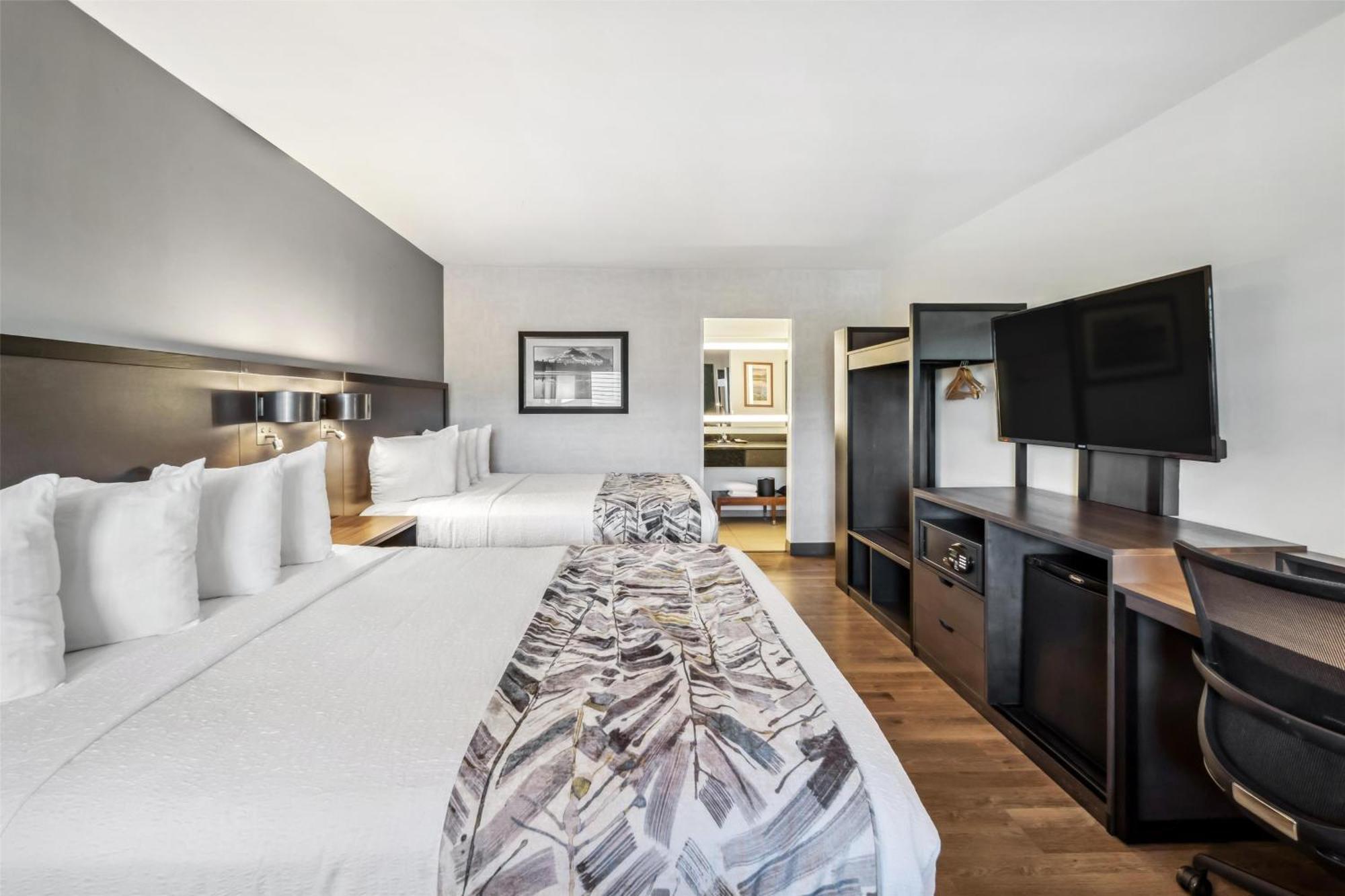 Queen Room Two Queen Beds Pet Friendly or Non-Smoking