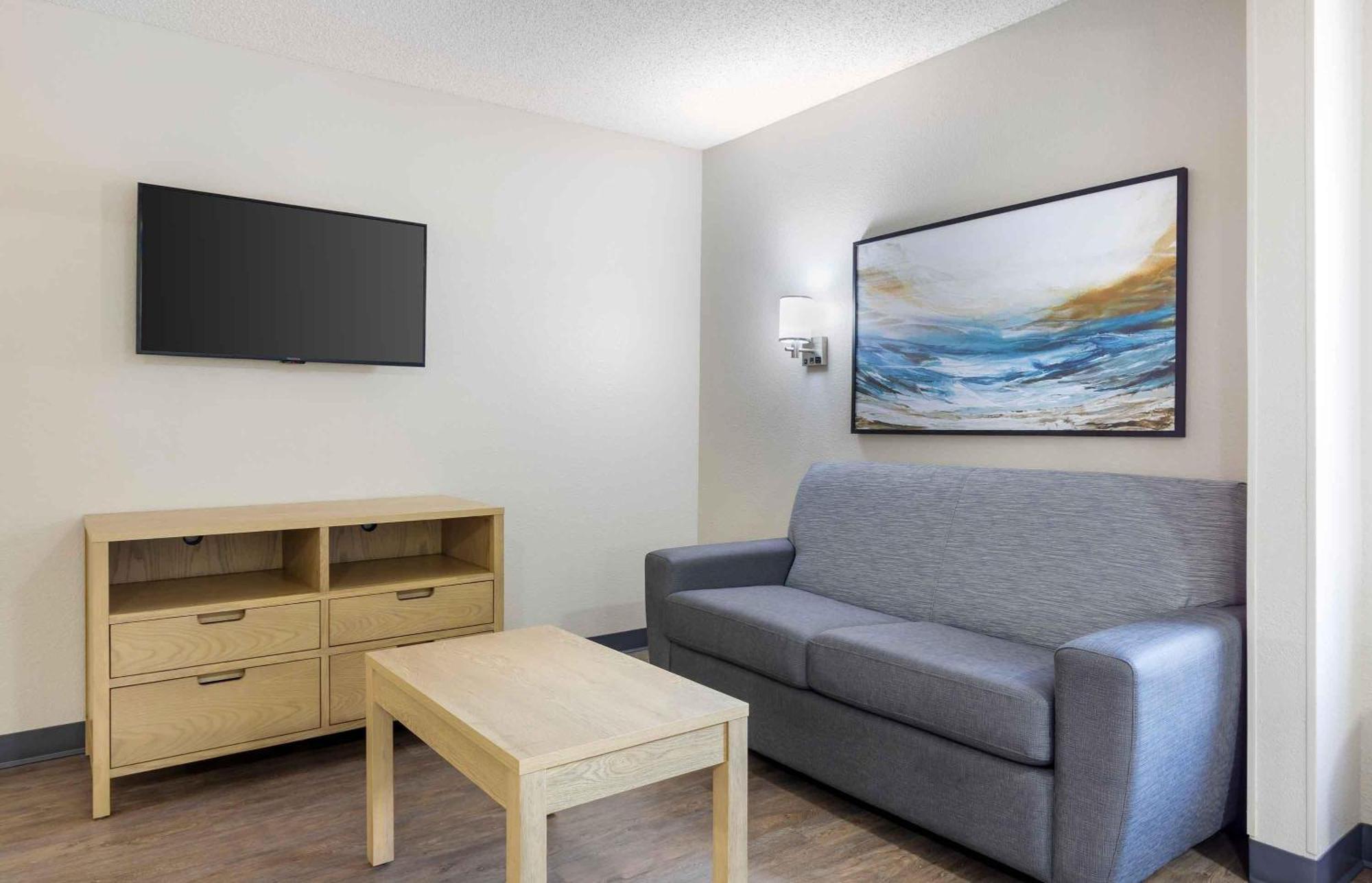 Deluxe Studio 2 Double Beds Non-Smoking