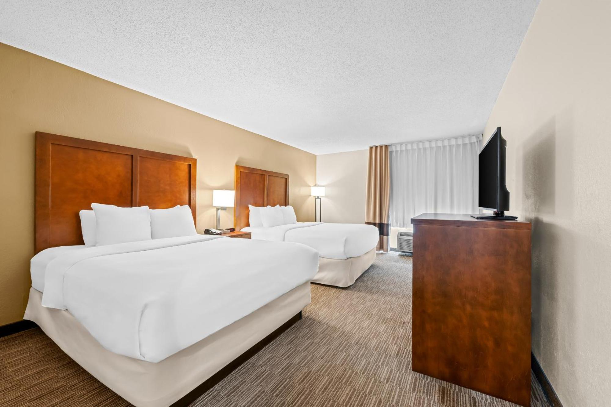 Queen Room with Two Queen Beds - Non-Smoking