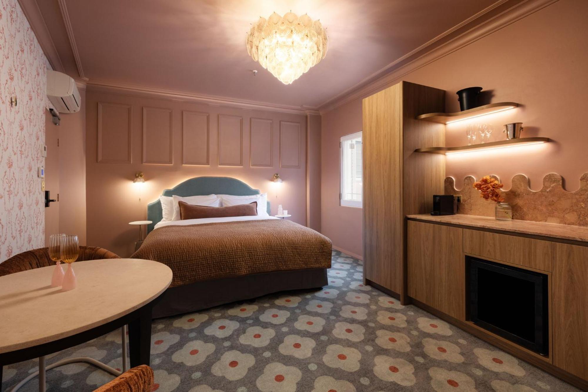 Premium King Room
