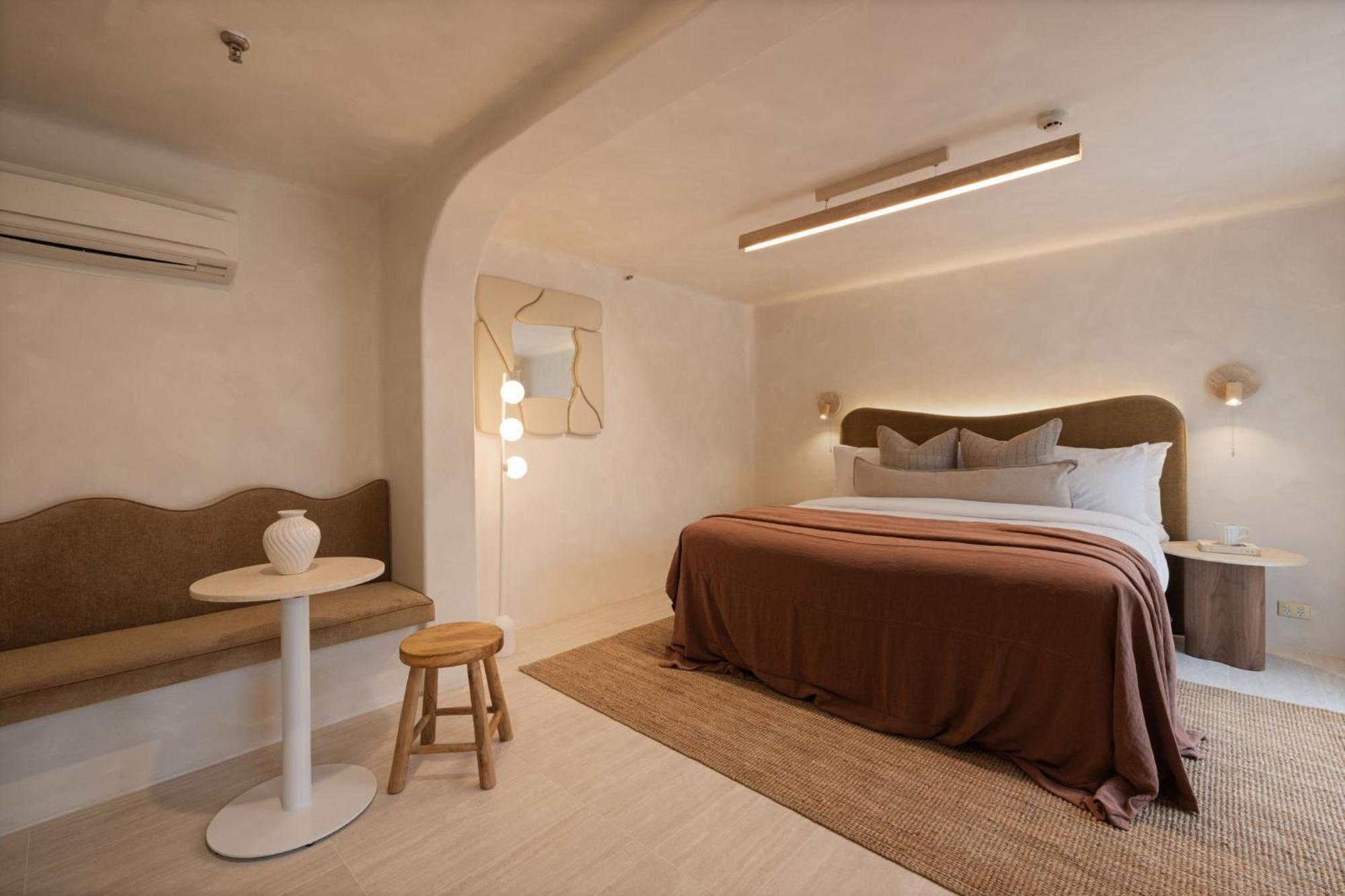 Premium King Room