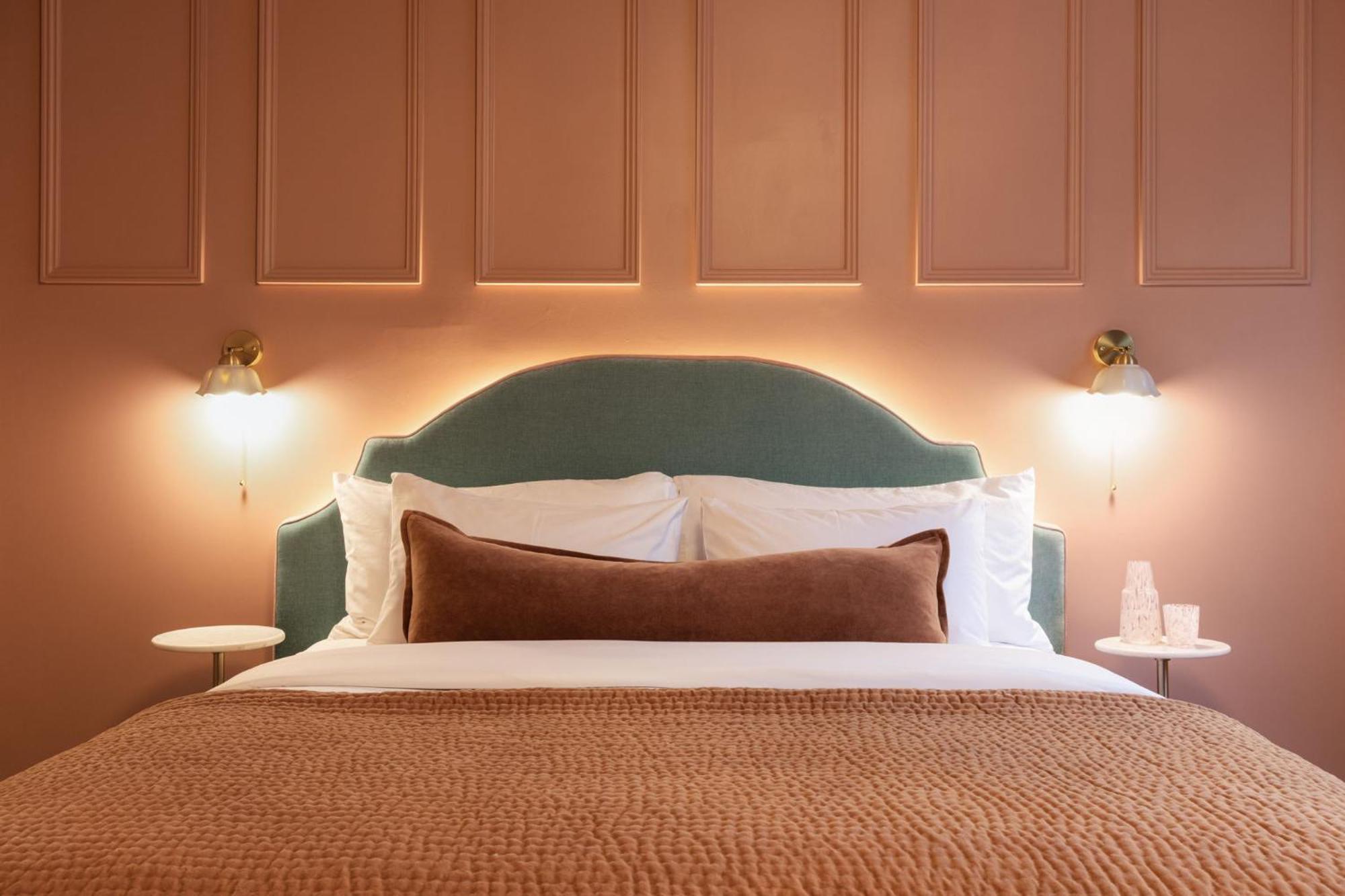Premium King Room