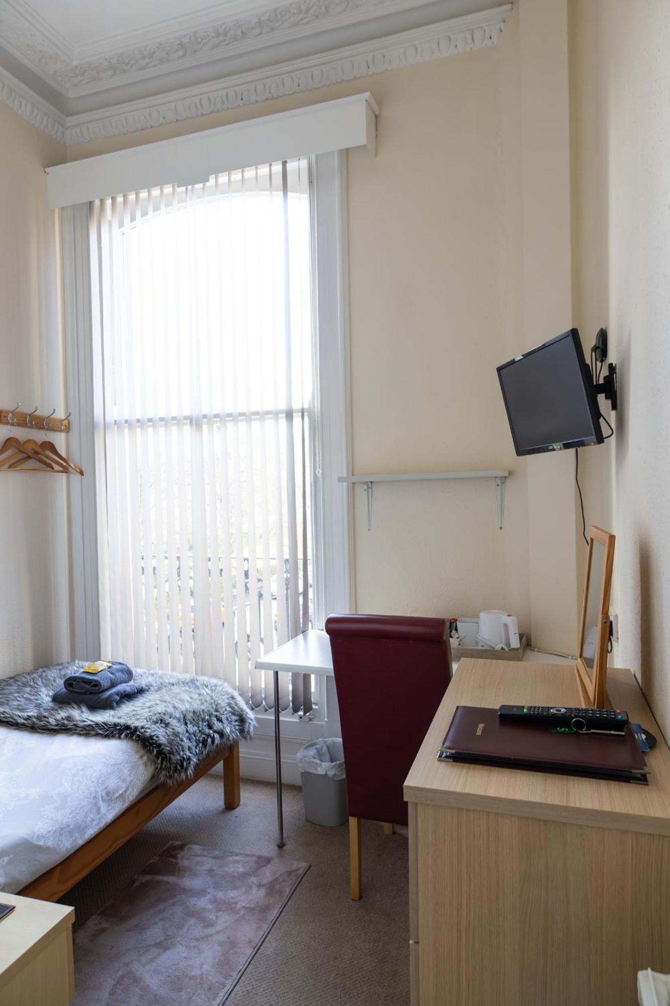 Small Single Room