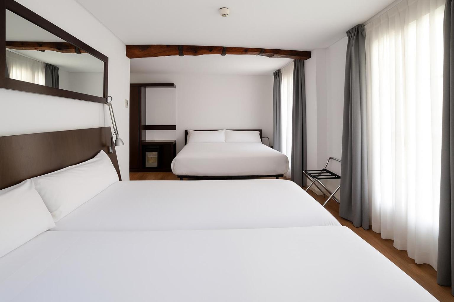 Double Room two Extra Beds