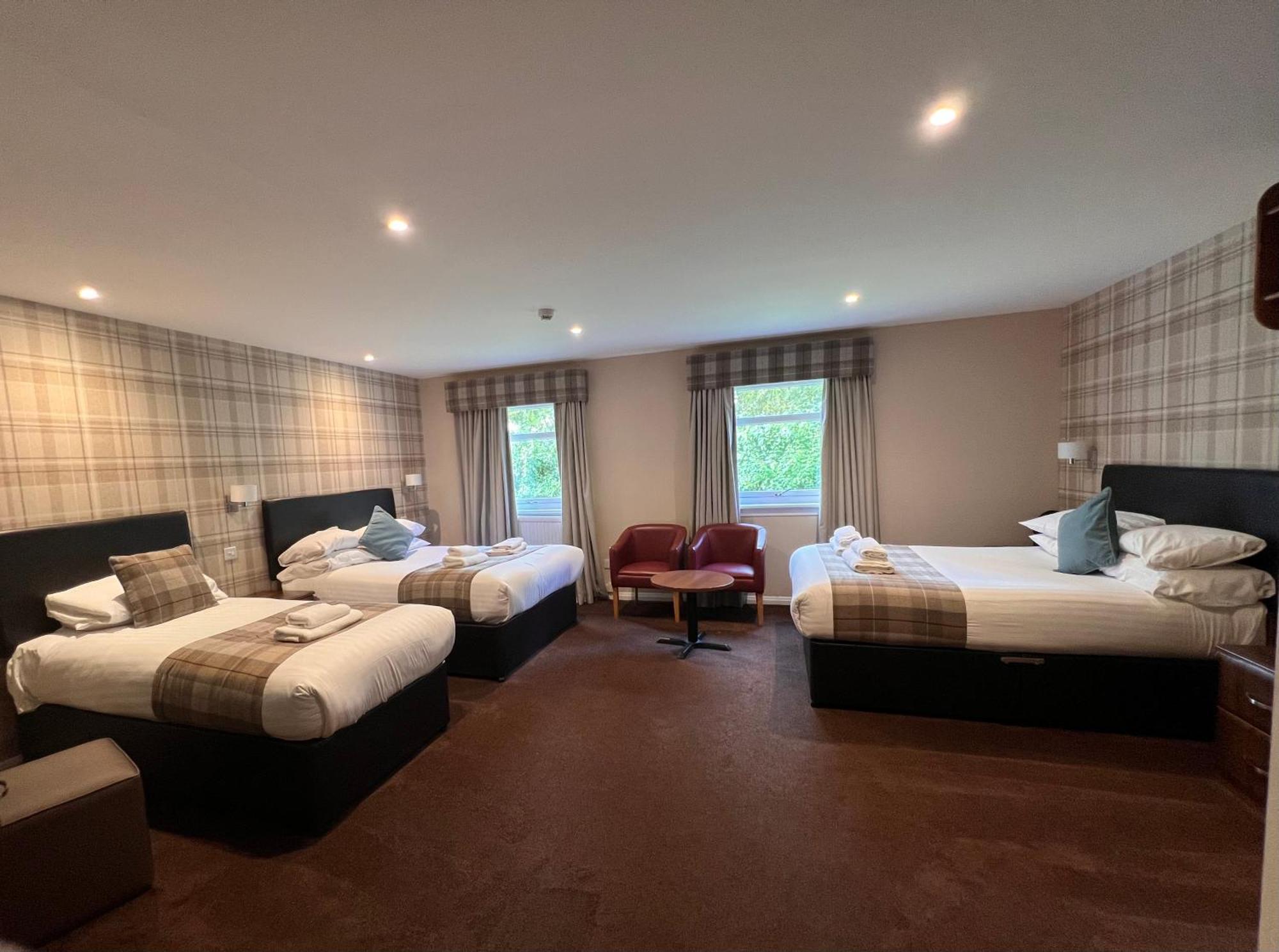 Deluxe Family Room