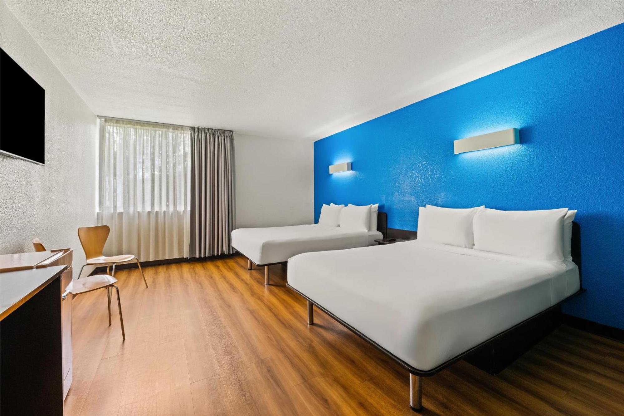 Queen Room Two Queen Beds Disability Access Roll Shower
