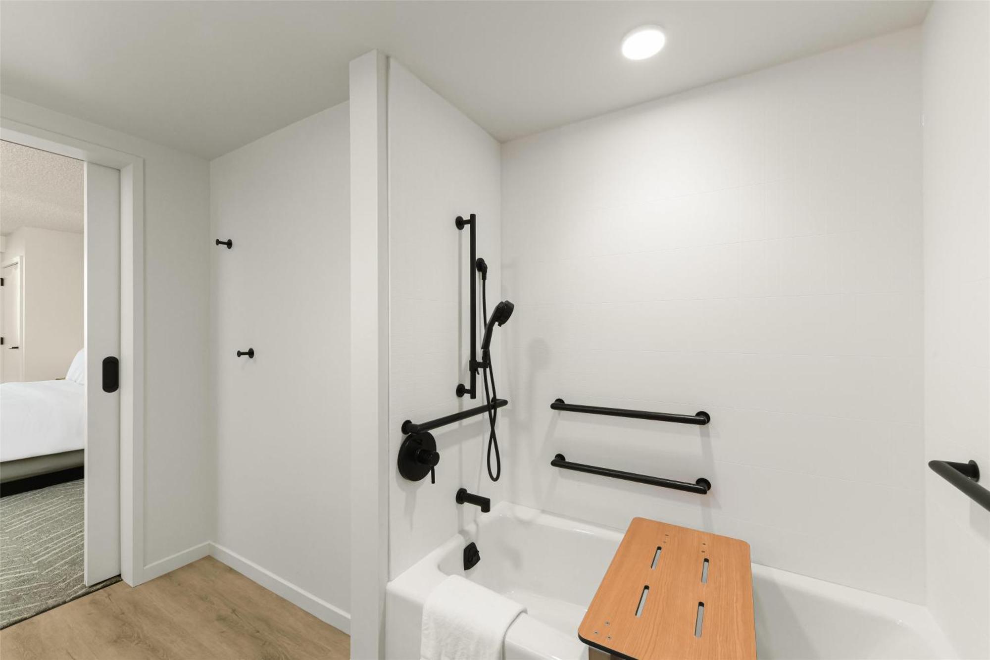 King Room Bath Tub Partial View Disability Access