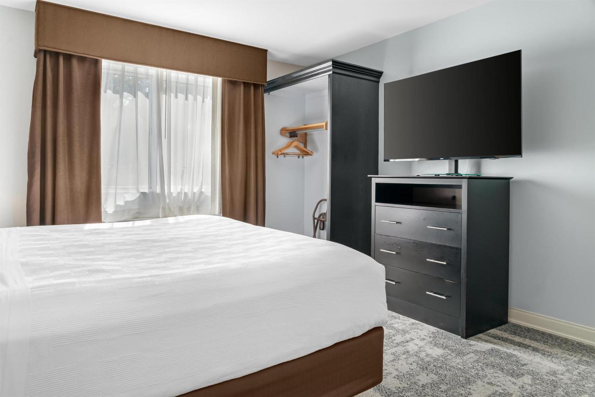 Two-Bedroom Suite Mobility Accessible Roll Shower Non-Smoking