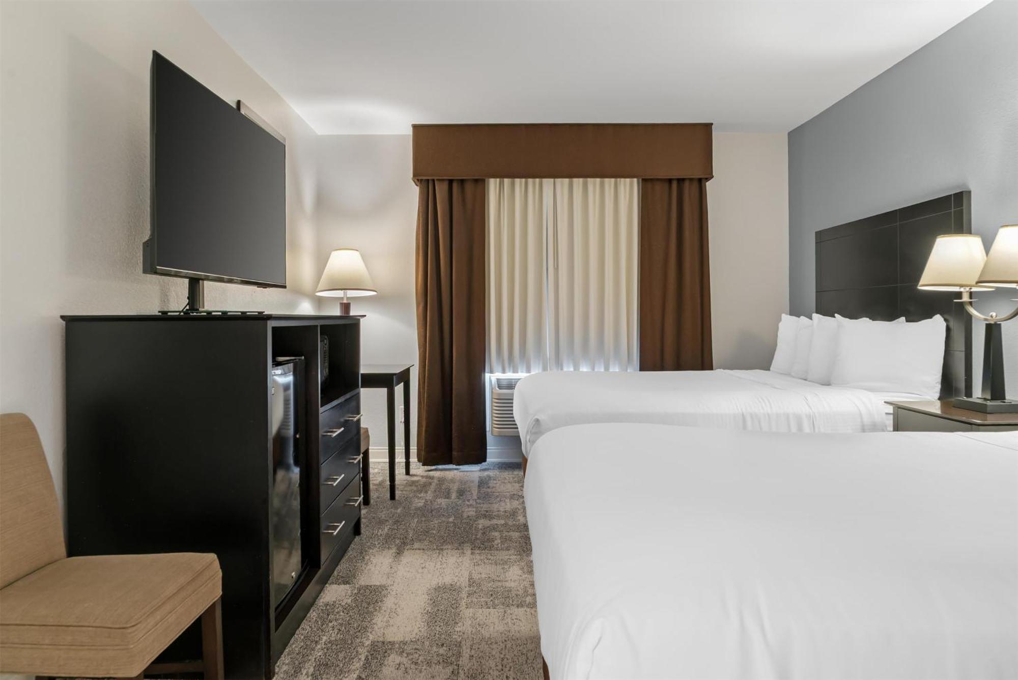Queen Room Two Queen Beds