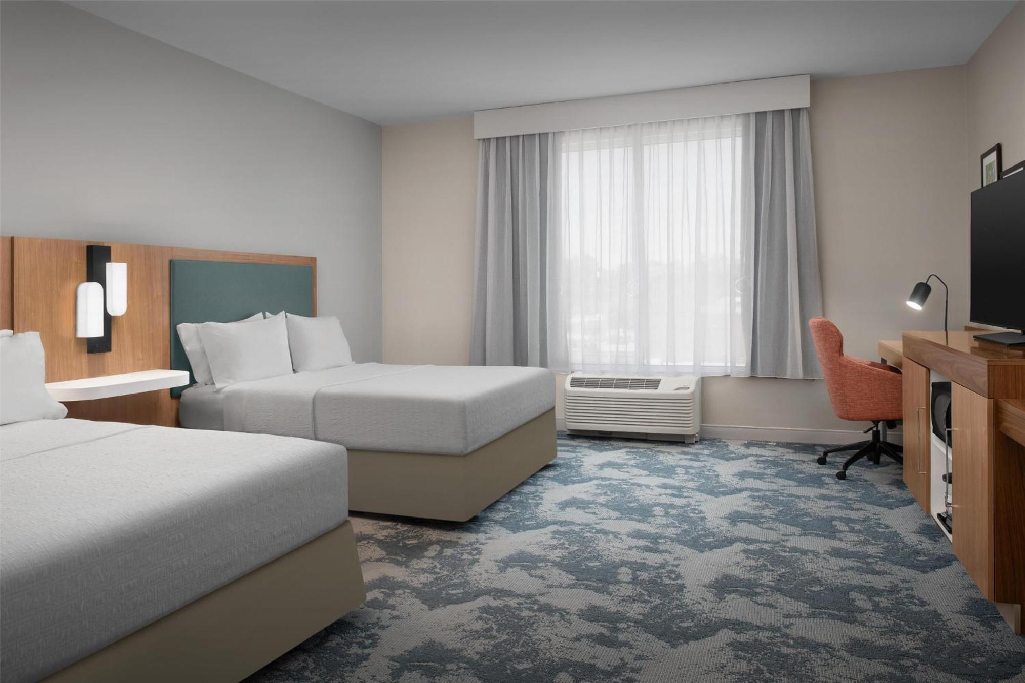 Queen Room Two Queen Beds Mobility Access or Non-Smoking
