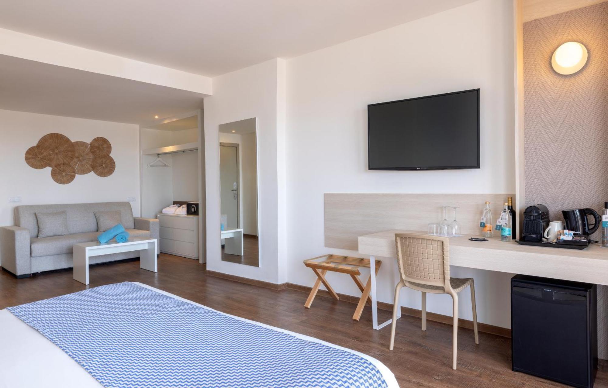 My Favorite Club Junior Suite Sea View