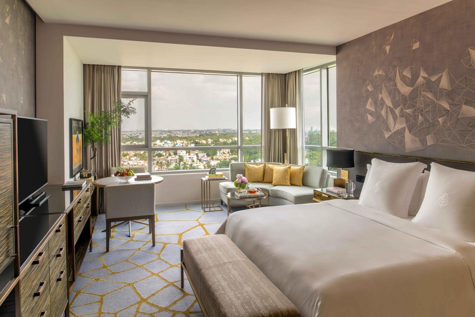 Deluxe Room King