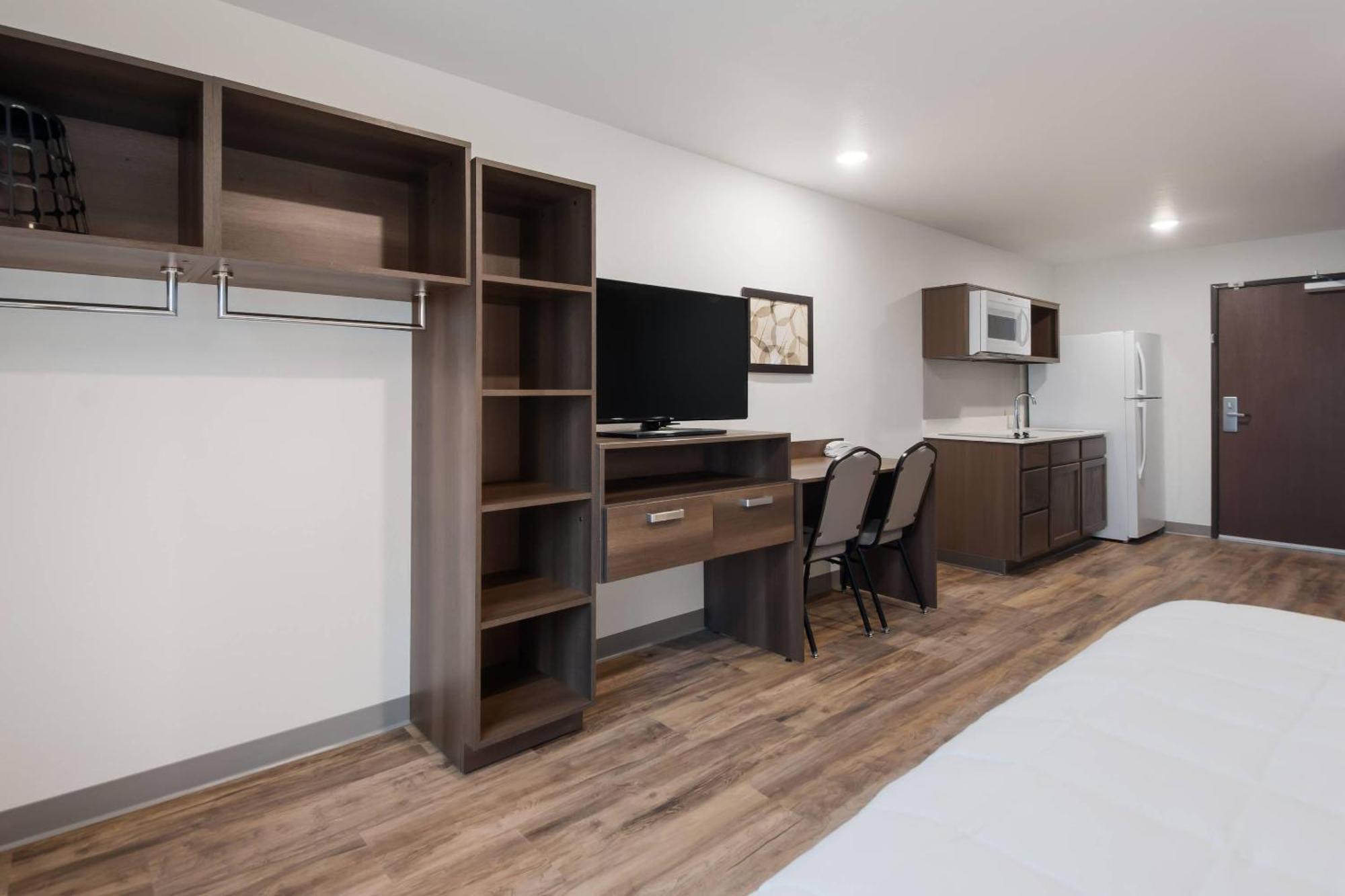 Queen Suite Two Queen Beds Non Smoking