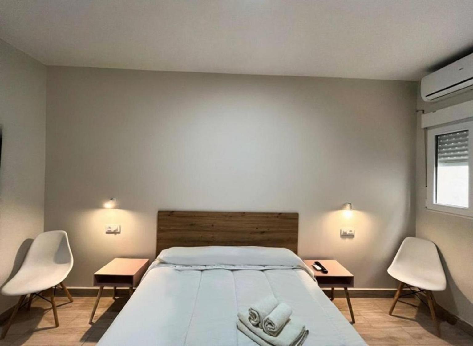 Single Room Private Bathroom