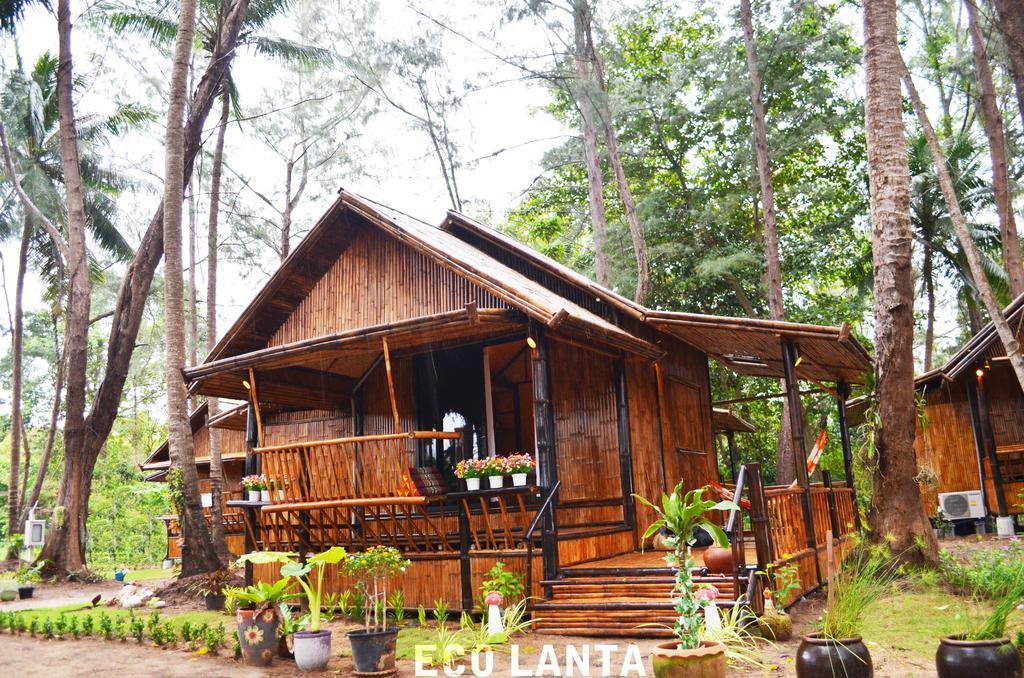 Bungalow Partial Sea View