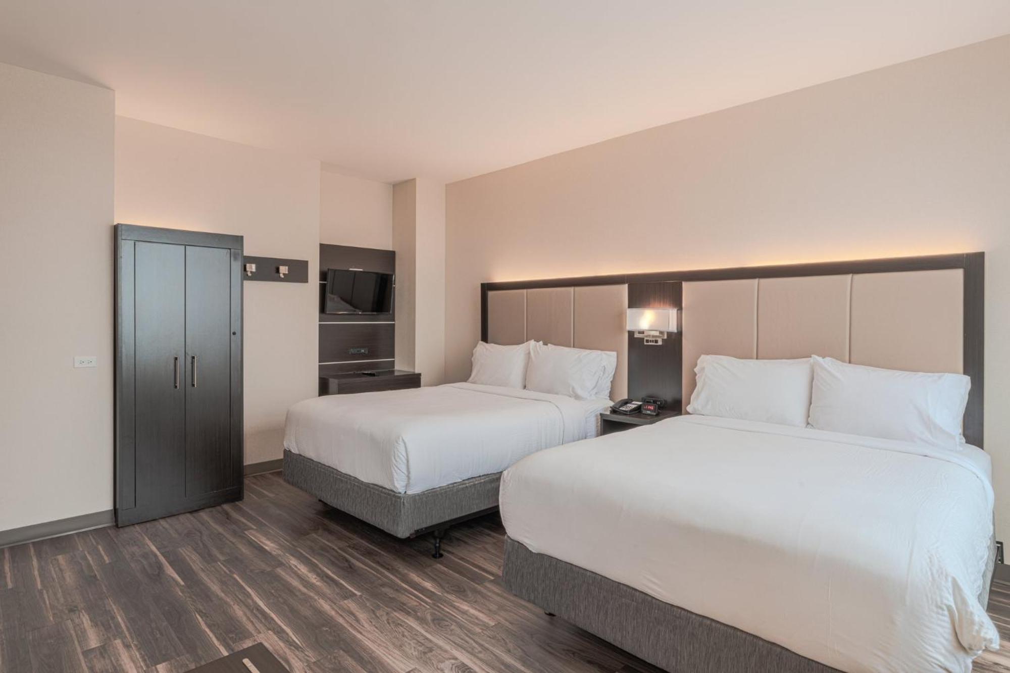 Standard Room Two Queen Beds