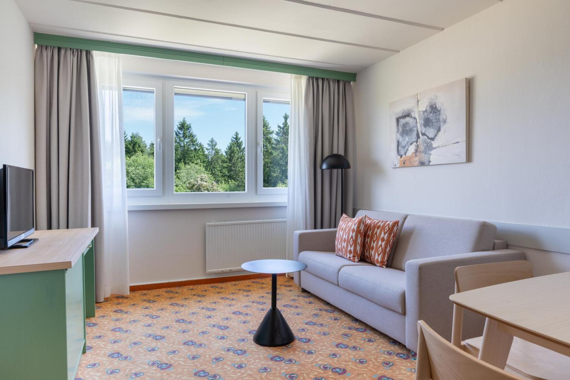 15-Bedroom Apartment