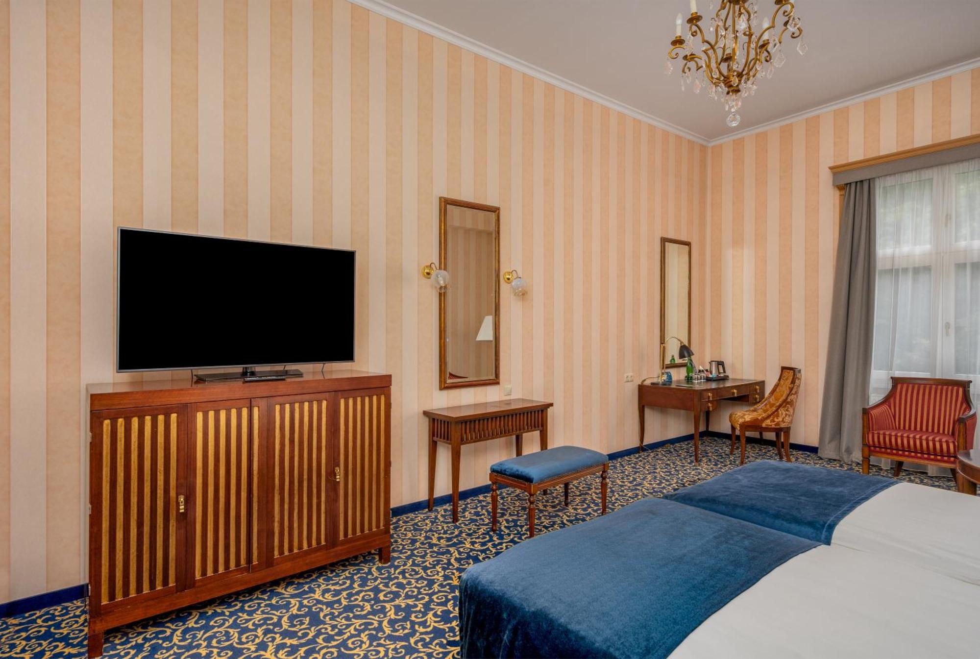 Deluxe Plus Twin Room Wellness Fitness Access