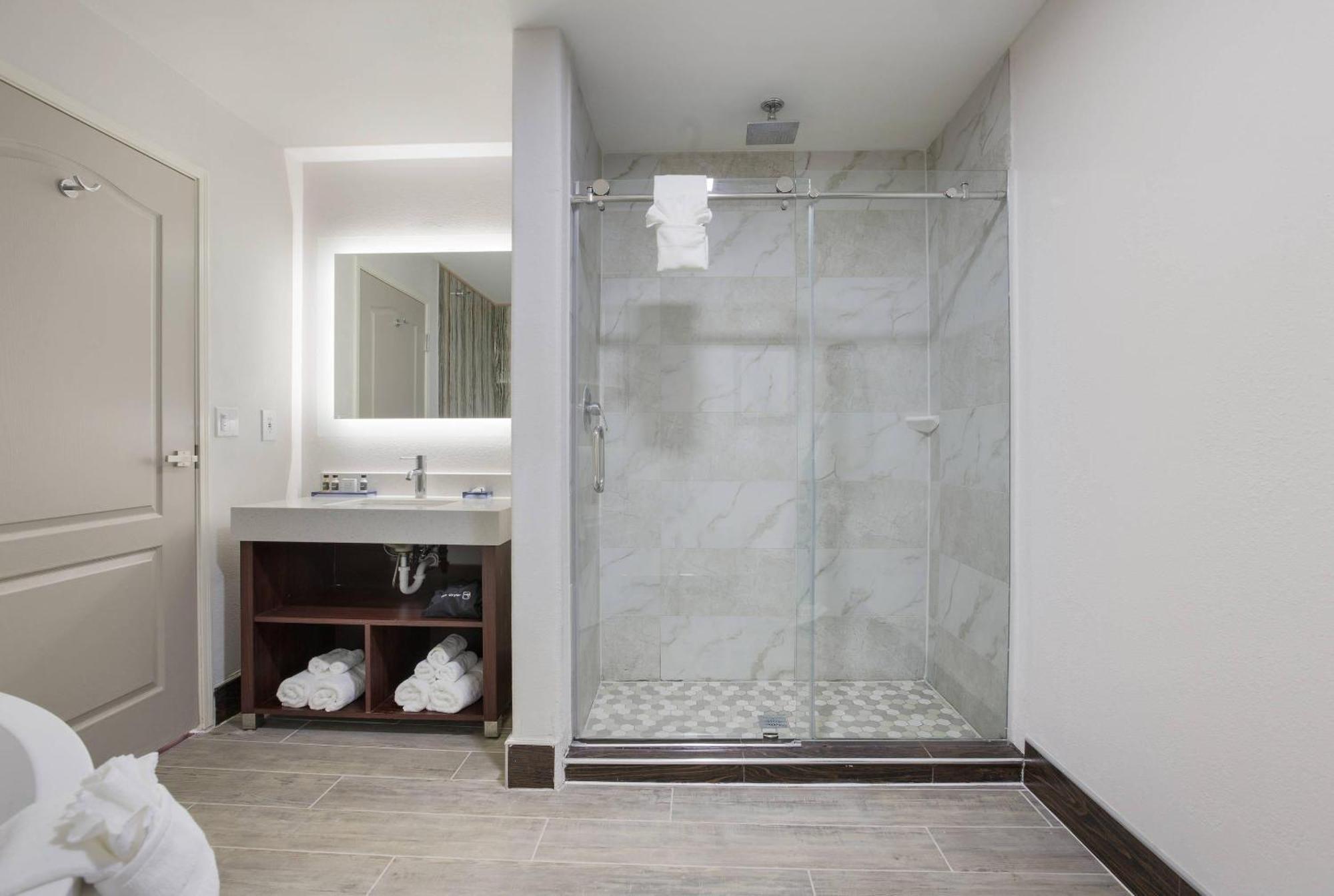 King Suite Whirlpool Non smoking