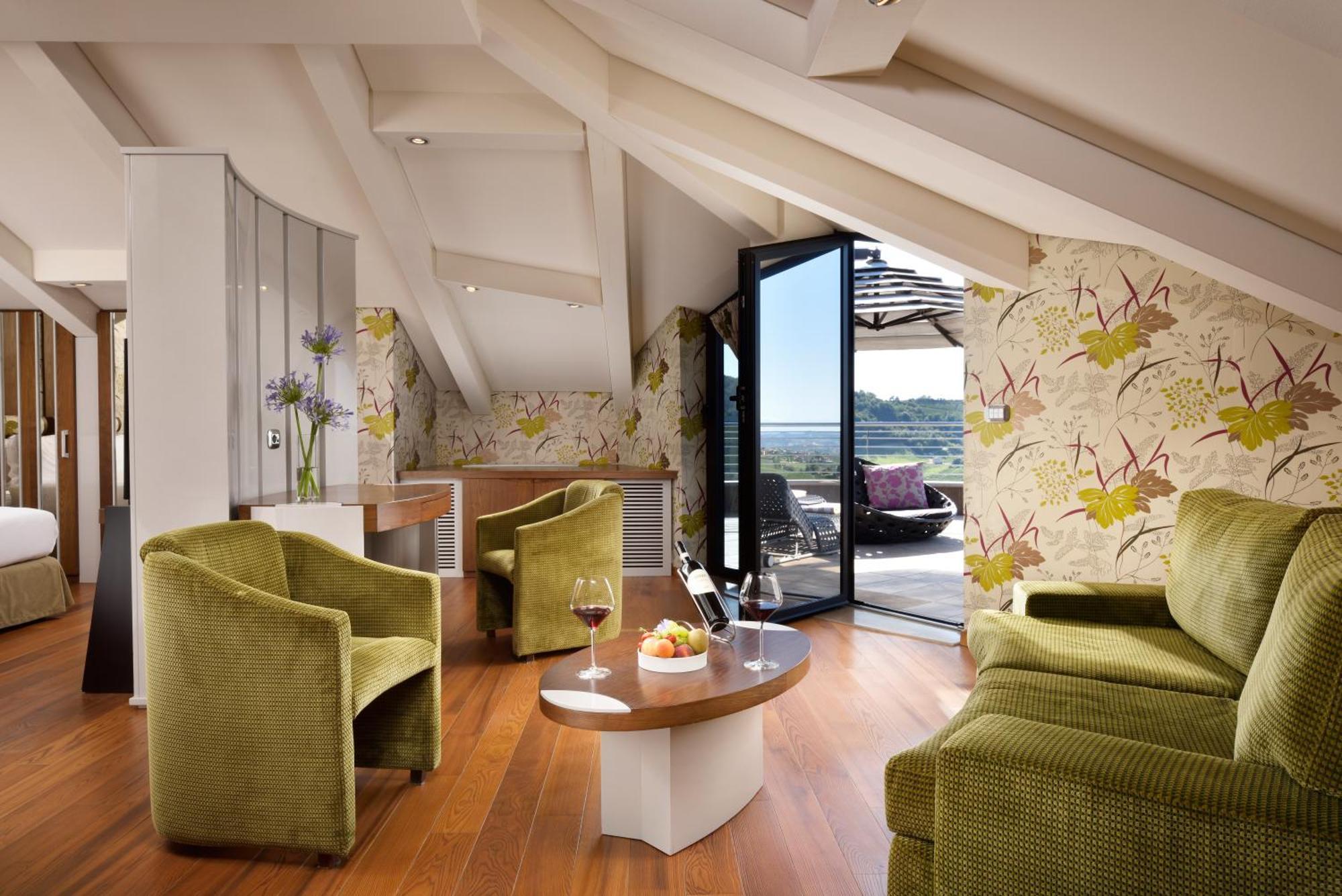 Junior Suite Terrace,1703552415:JPEG