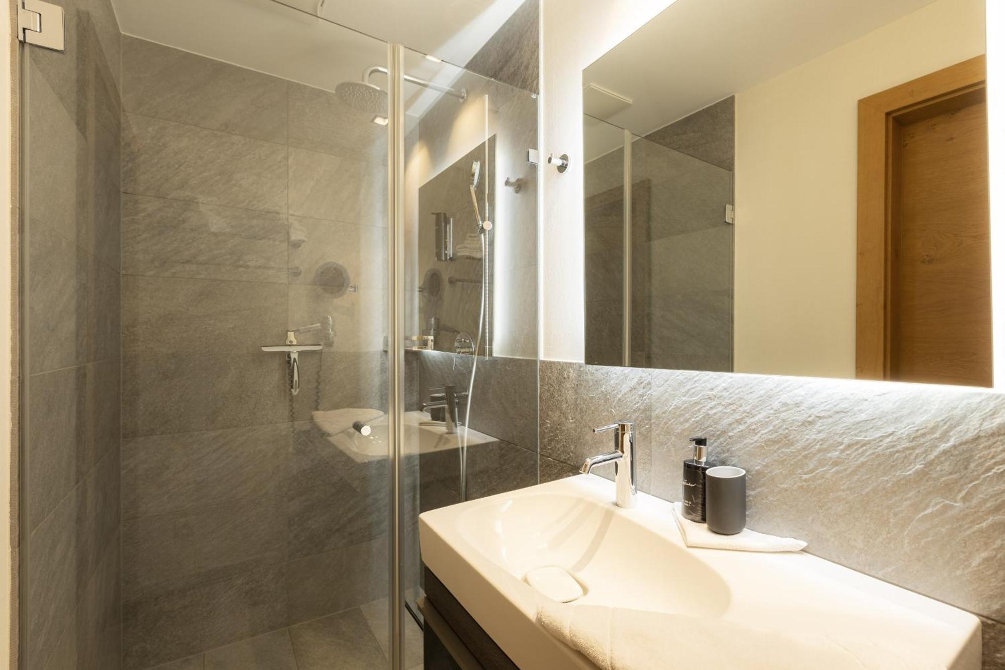 Junior Suite Mountain View