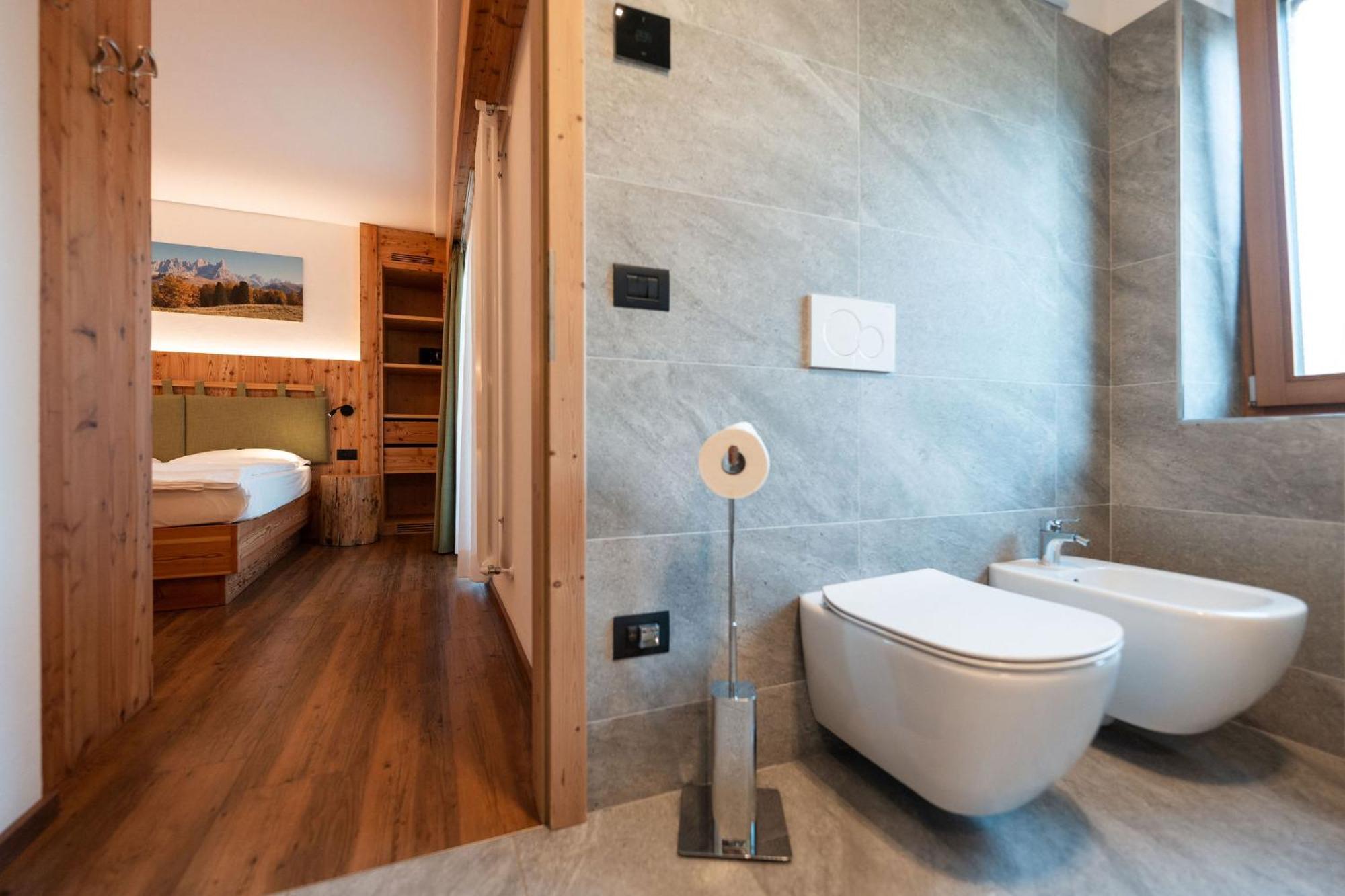 Standard Triple Room,1703582716:JPEG