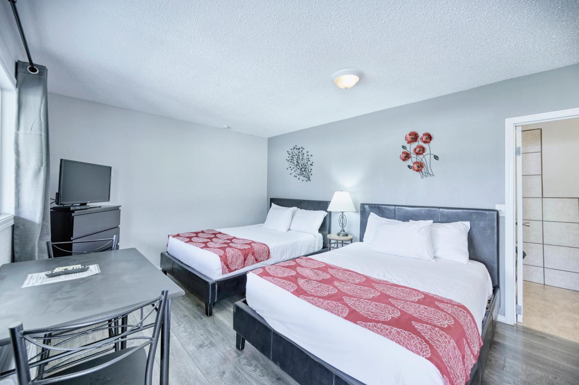 Double Room with Private Bathroom