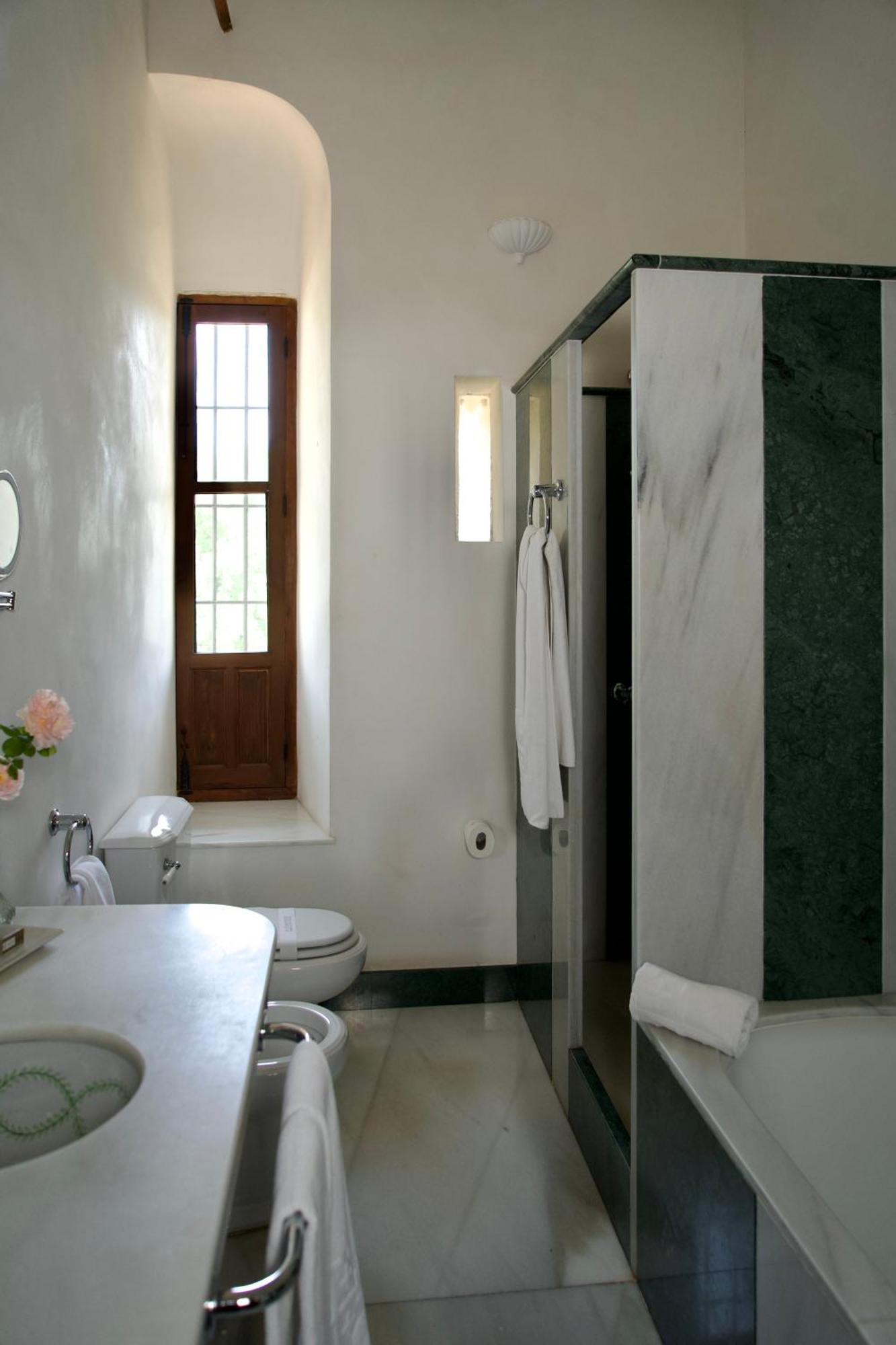 Superior Double Room,1705562080:JPEG