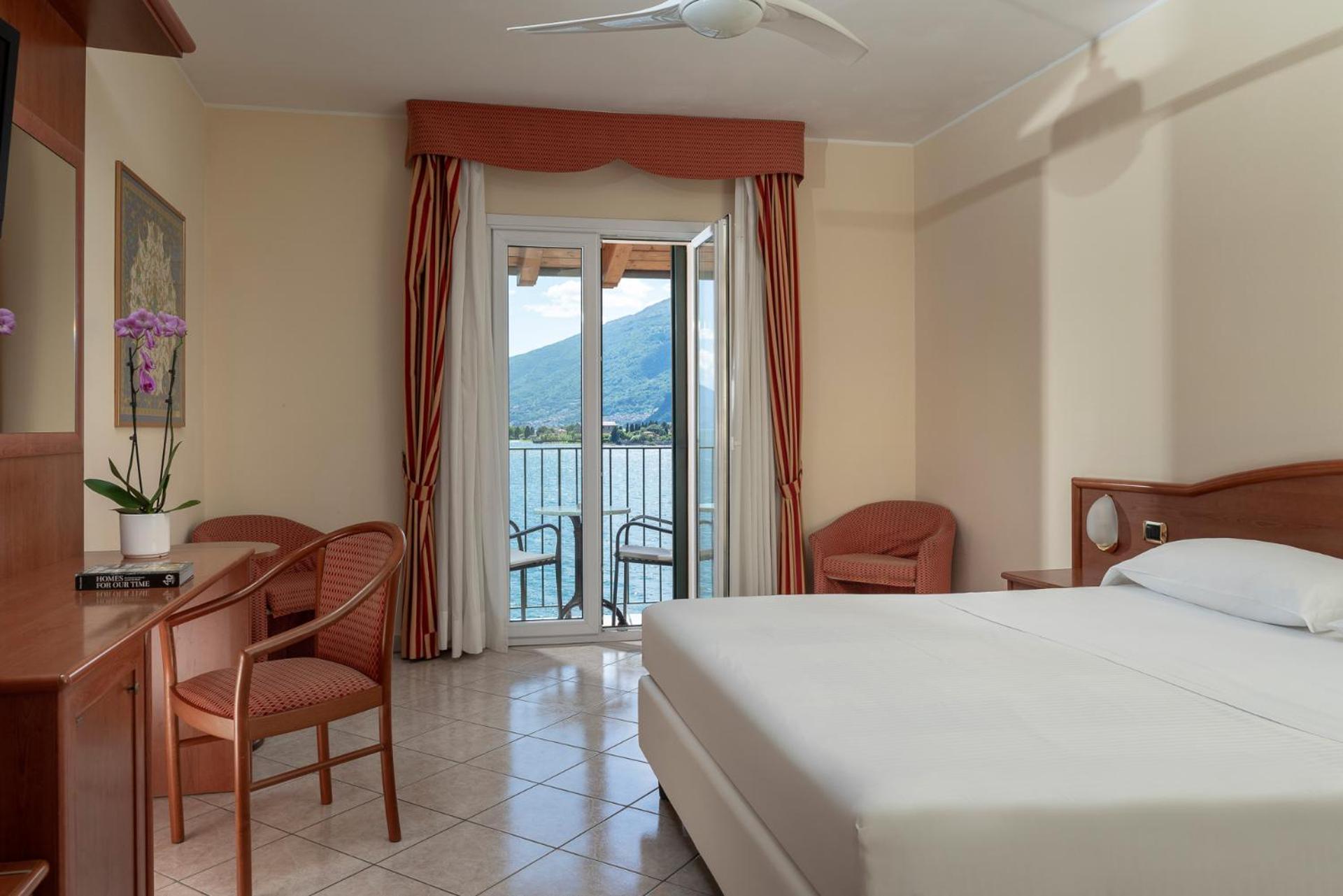 Superior Double Room Lake View