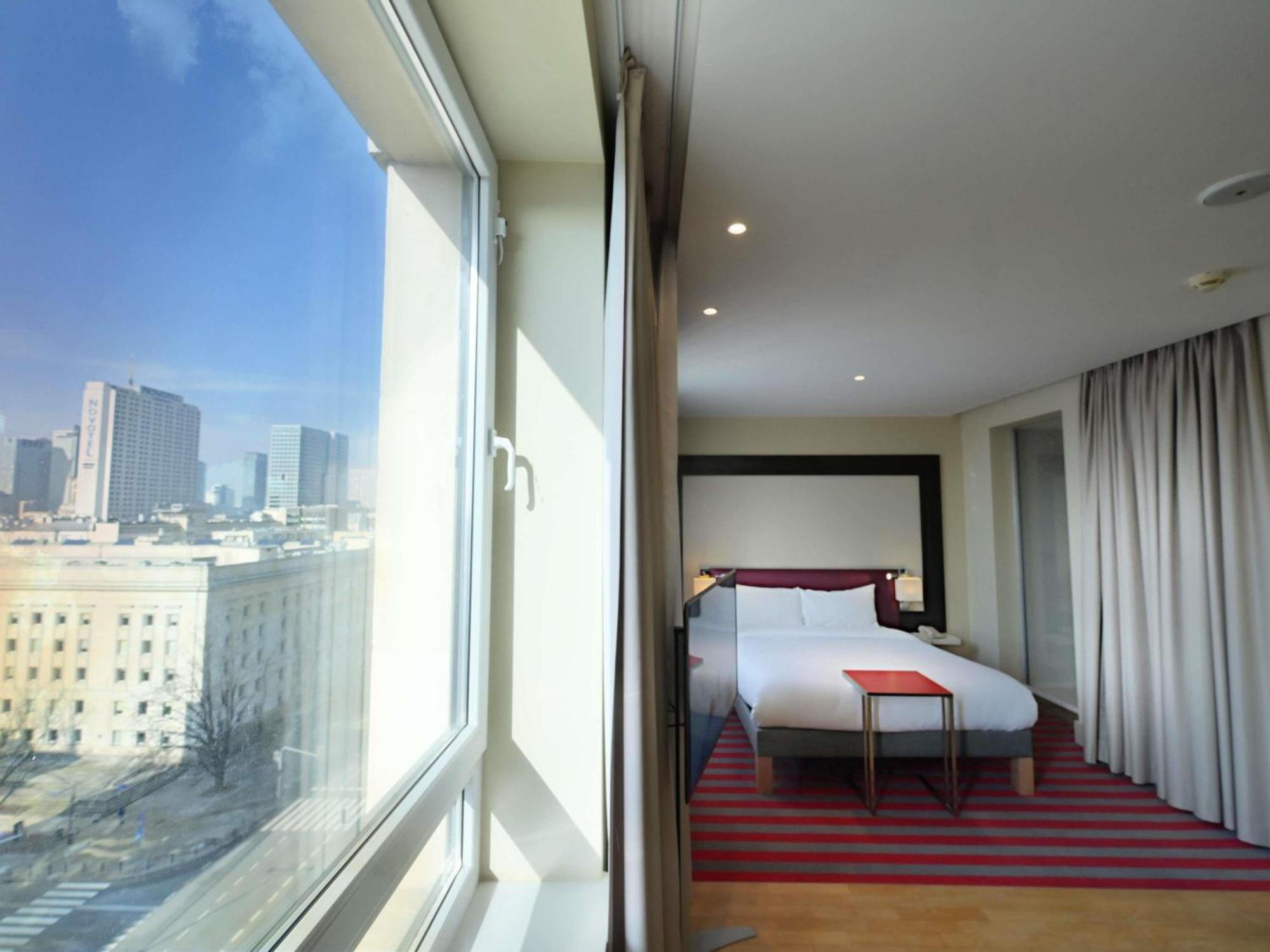 Superior Room,1742619185:JPEG