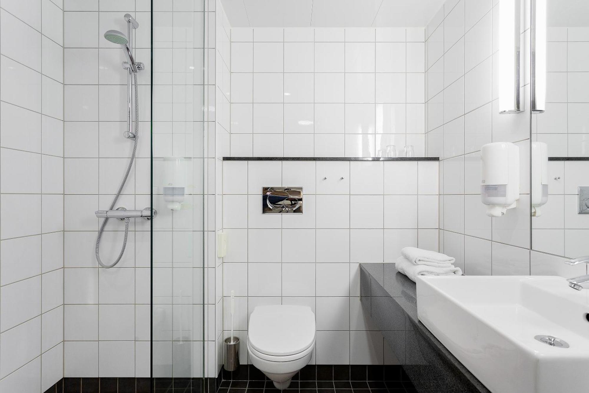 Economy Double Room - Non-Smoking