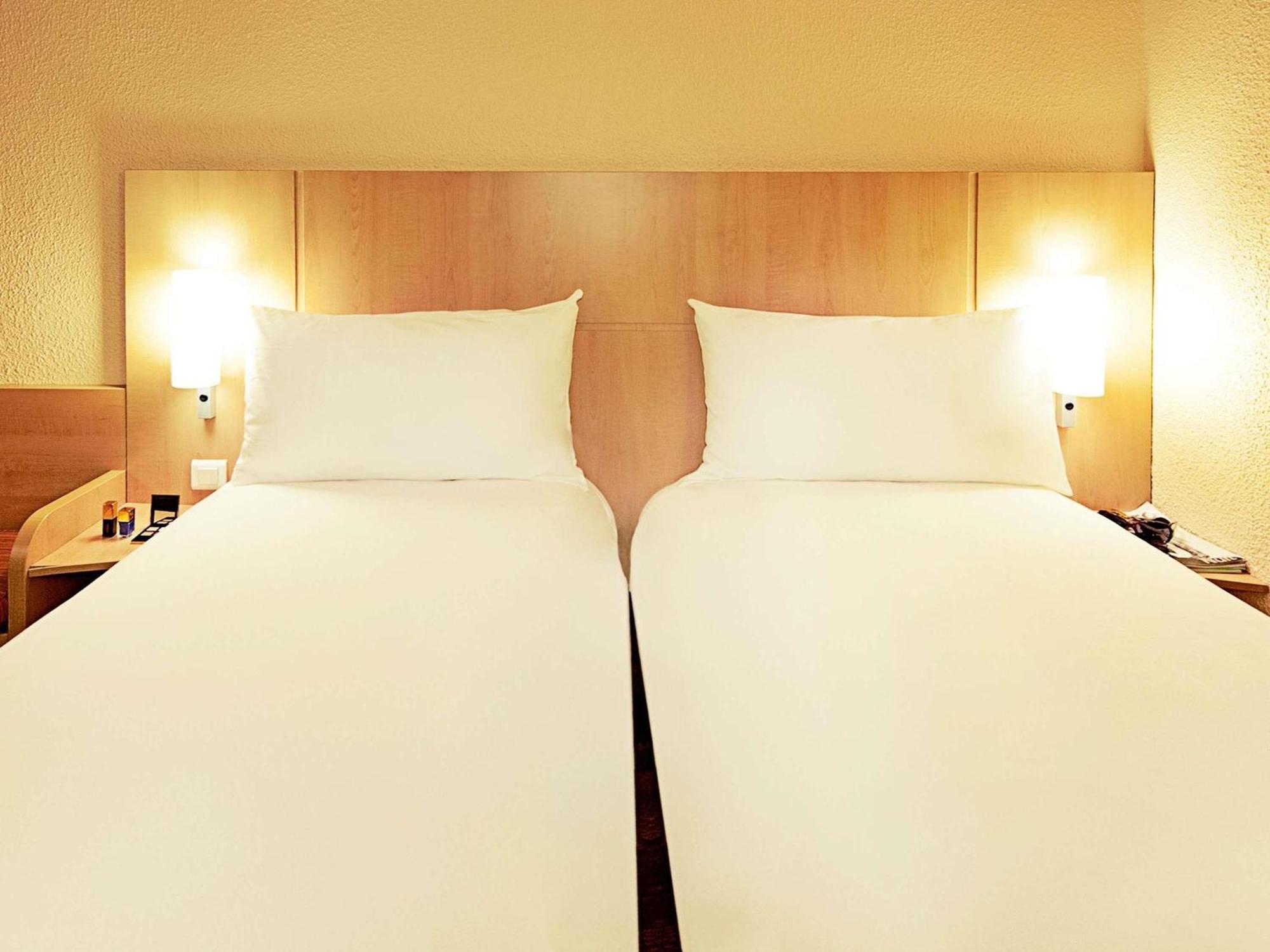 Standard Room Two Single Beds