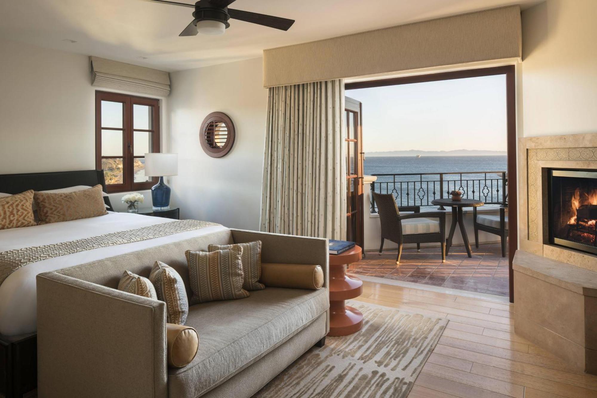 Two Bedroom Penthouse Suite with Ocean view, Fireplace and Balcony