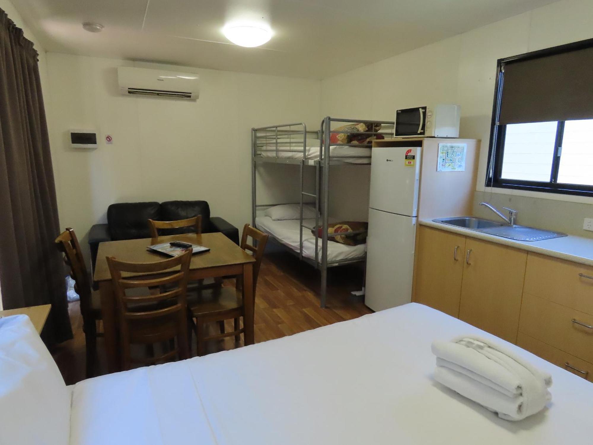 Standard Studio - Sleeps 4 - Not Pet Friendly