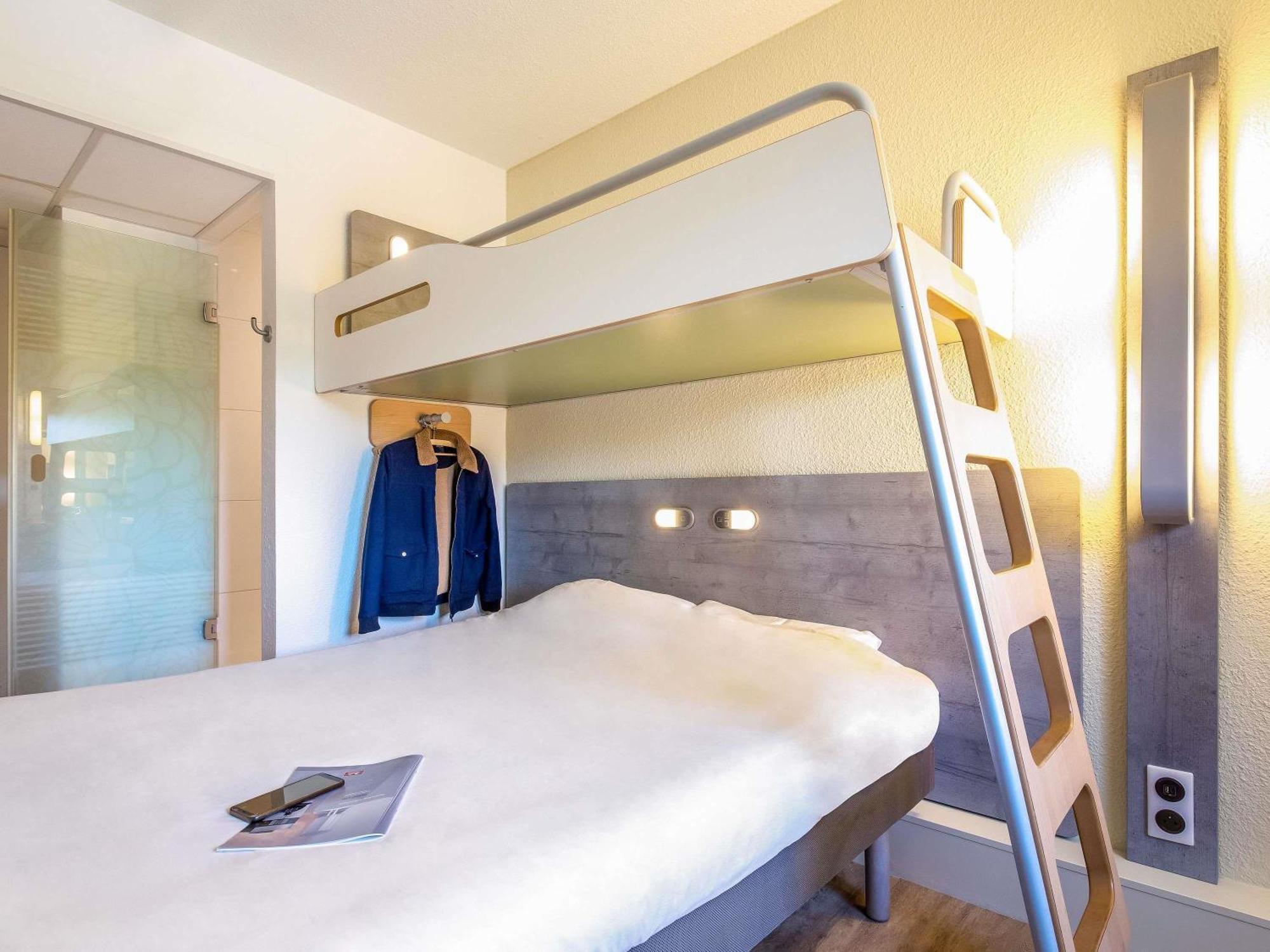 Triple Room Double Bed Bunk Bed