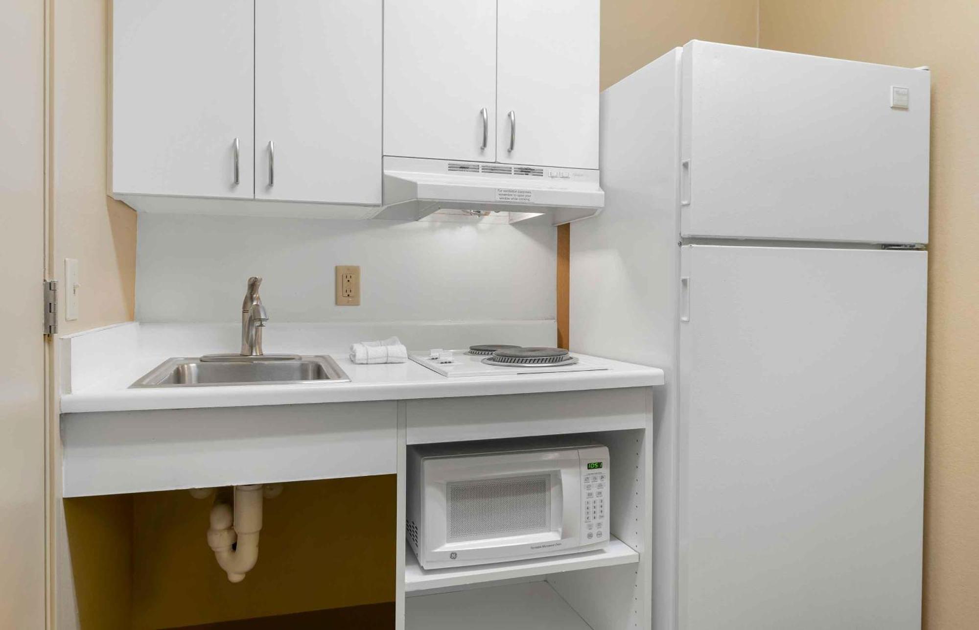 Queen Studio One Queen Bed Disability Access or Non-Smoking