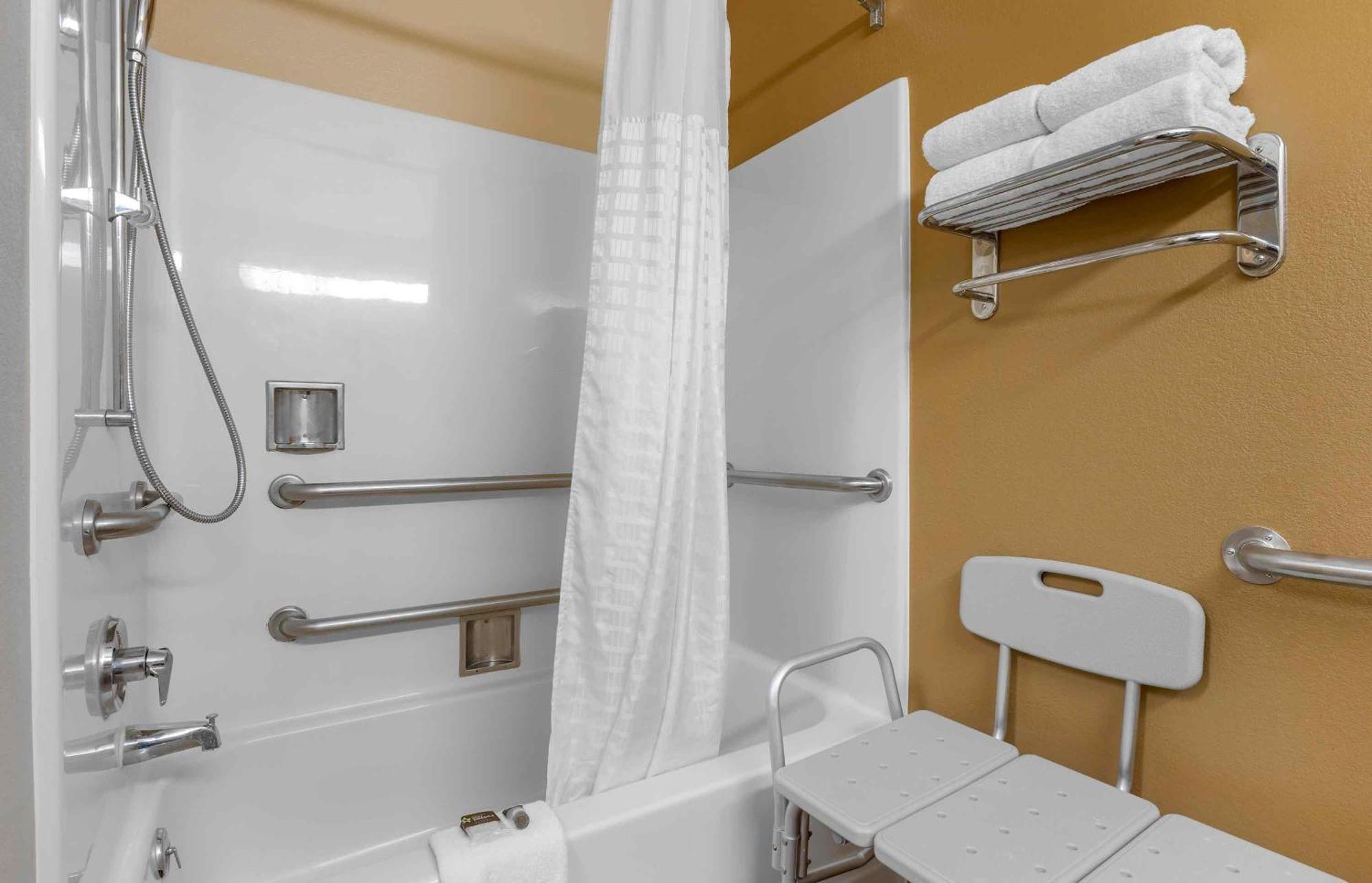 Queen Studio One Queen Bed Disability Access or Non-Smoking